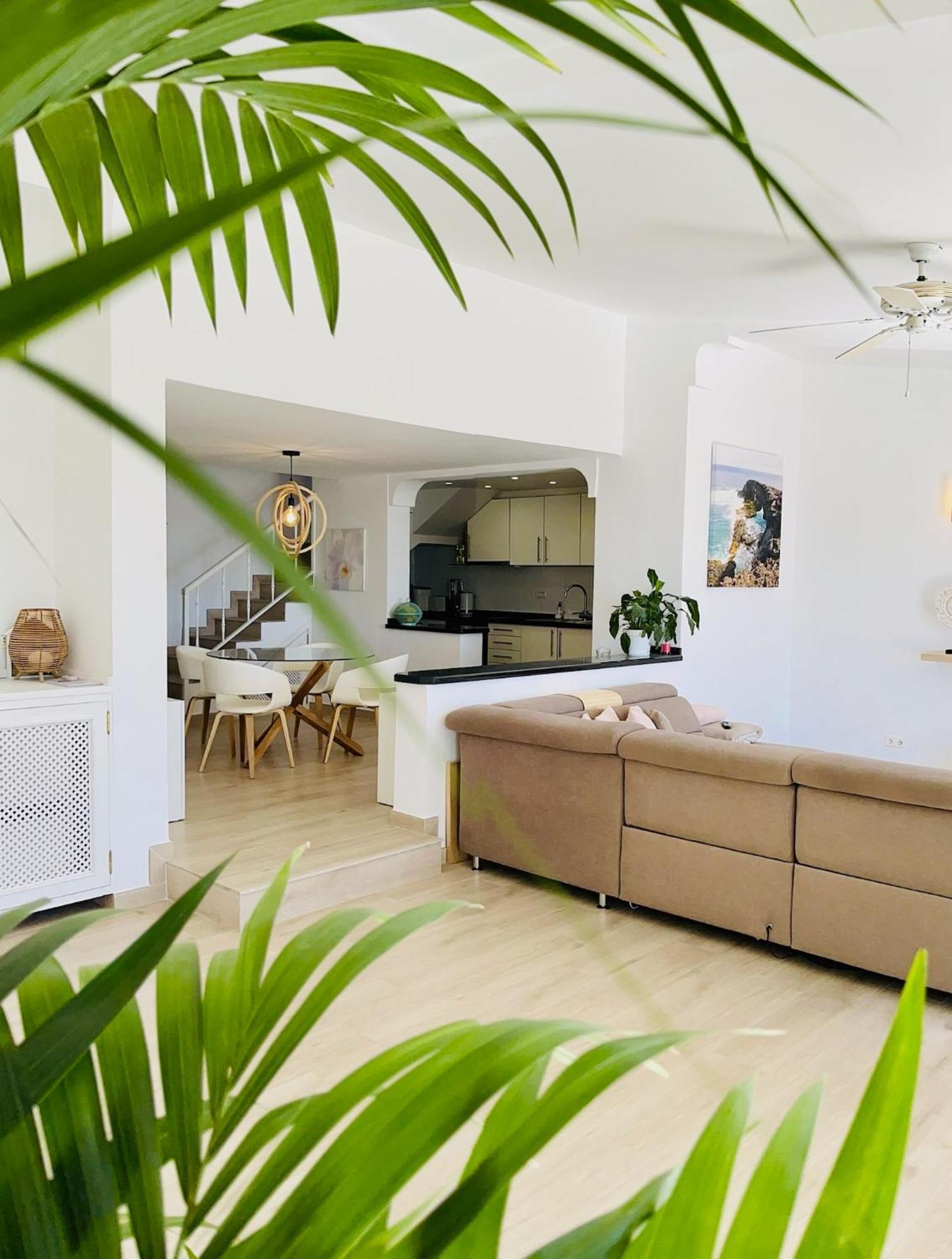 With Sea View And Luxury Heated Pool Villa